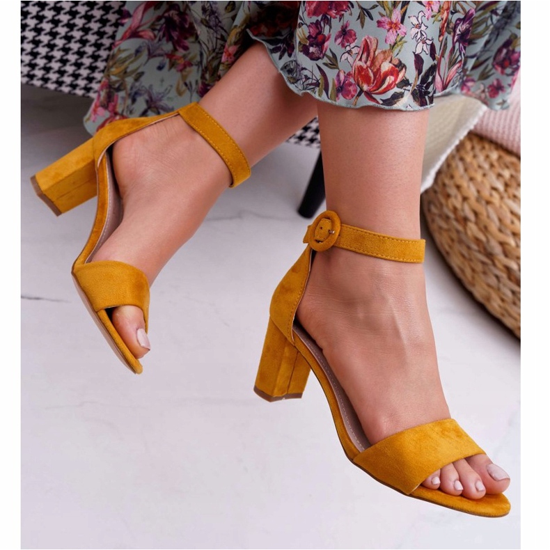 EVE Női szandál sarkán Velúr Sárga Lexi 2