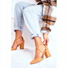 PS1 Női szivattyúk egy sarkon a Spitz Camel Forgalomban barna 2