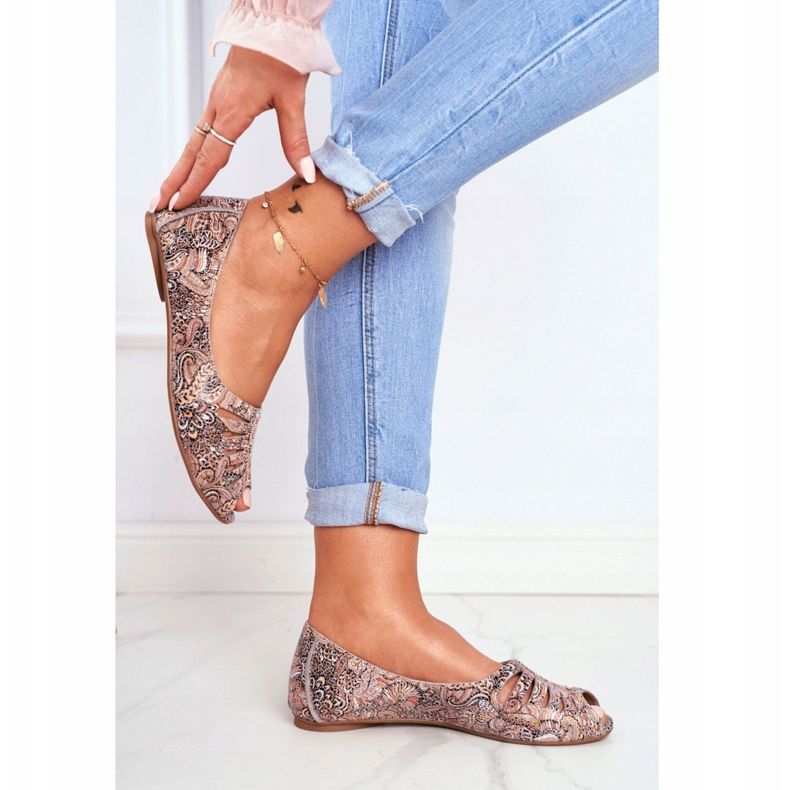 Női balerinák Maciejka Bőrbarna mintákkal 03497-21 sokszínű 2
