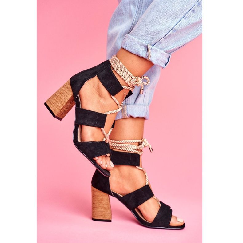 SEA Női szandál a sarkán Kötve velúr Black Amore fekete 2