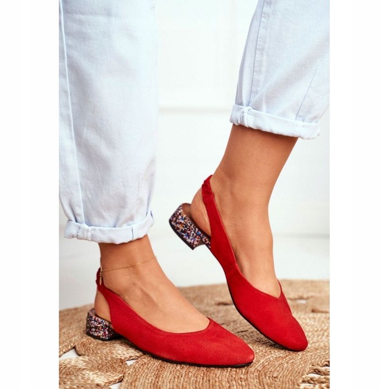 Női bőr felcsúsztatható szivattyúk Maciejka Miami Red 04482-08 piros 1 Női bőr felcsúsztatható szivattyúk Maciejka Miami Red 04482-08 piros 1