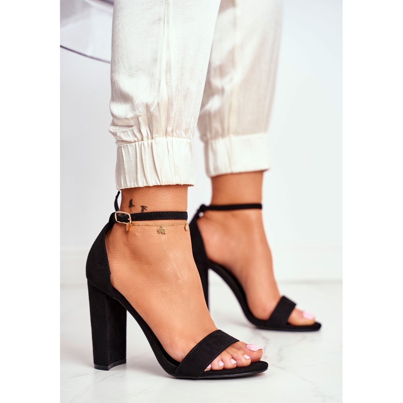 ADY Női szandál sarkán Velúr fekete Anastasie 1