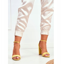 FW1 Női szandál a sarkán Velúr sárga Anastasie 1