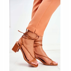 FS1 Női szandál sarkon kötött teve reggel barna 2