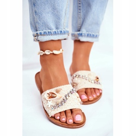 HAN Női bézs papucs héjjal Spanyolország 2