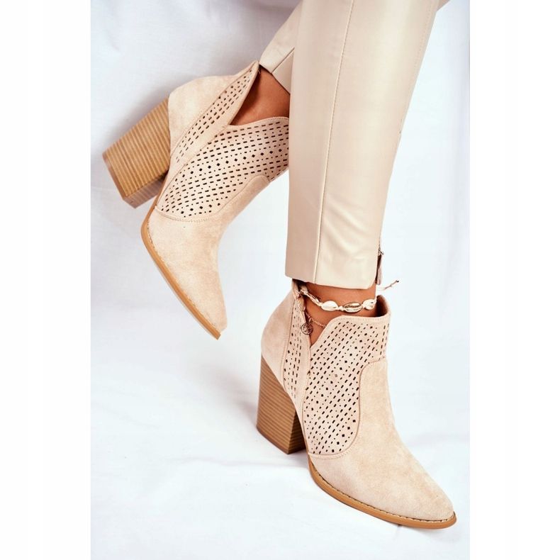 MSMG Női csizma sarkán Velúr Áttört világos bézs árnyalatok 1