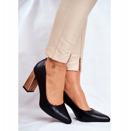 Női szivattyúk arany sarokon Sergio Leone fekete PB216 1