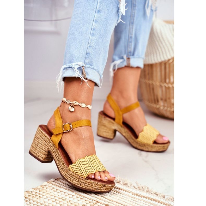 EVE Sárga Fobi női szandál magas sarkon 1