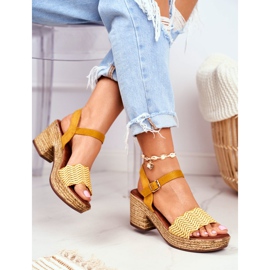 EVE Sárga Fobi női szandál magas sarkon 2