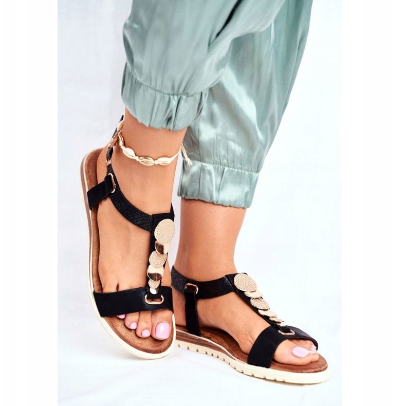 EVE Lapos fekete női szandál Milton díszítéssel 2