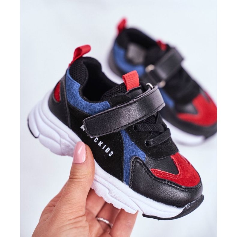 ABCKIDS Fekete és sötétkék gyermek sportcipő Abcids B932104063 2 ABCKIDS Fekete és sötétkék gyermek sportcipő Abcids B932104063 2