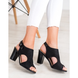 Weide Épített szandál velúrral fekete 1