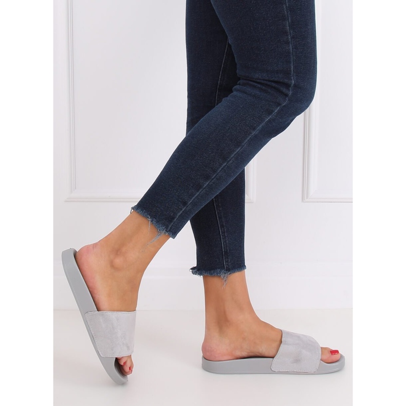 Egyszerű szürke papucs CK98 Szürke barna 2