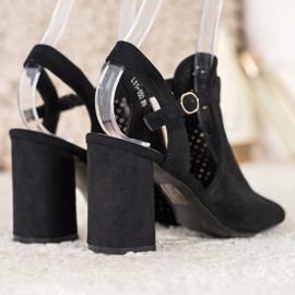 Small Swan Áttört szandálok a csillagokban fekete 1