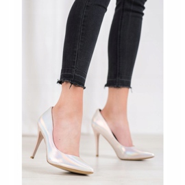 Goodin Elegáns magas sarkú cipő bézs 2