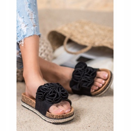 Kényelmes papucs virágokkal VINCEZA fekete 1