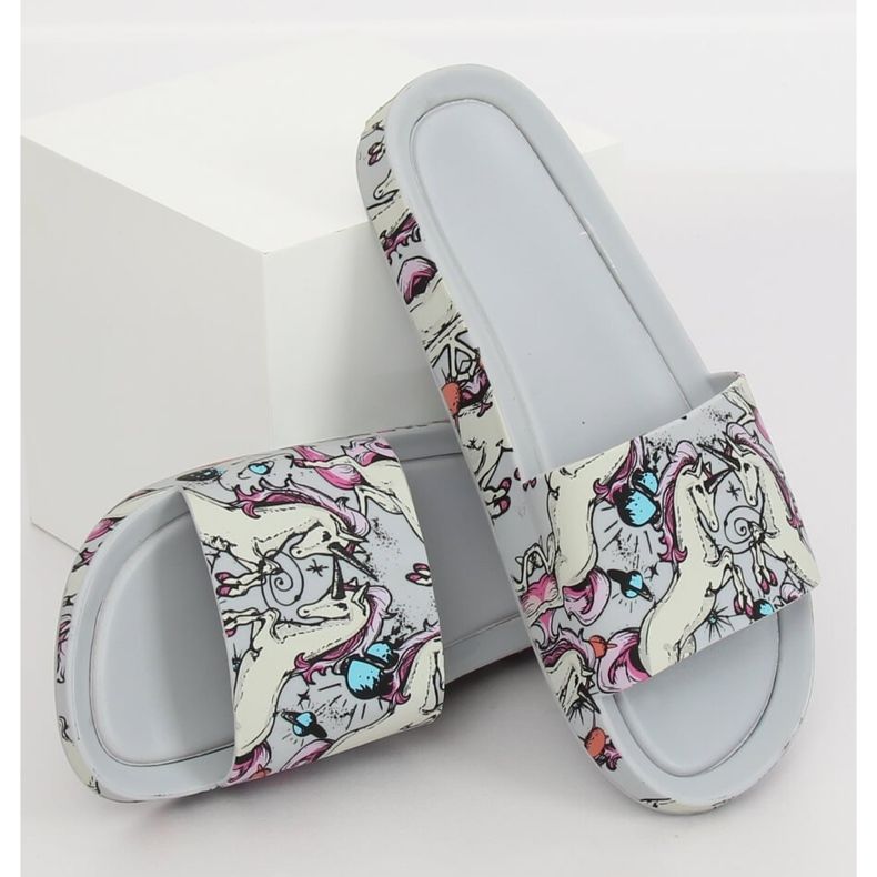 Unikornis szürke papucs CK83 Szürke sokszínű 1