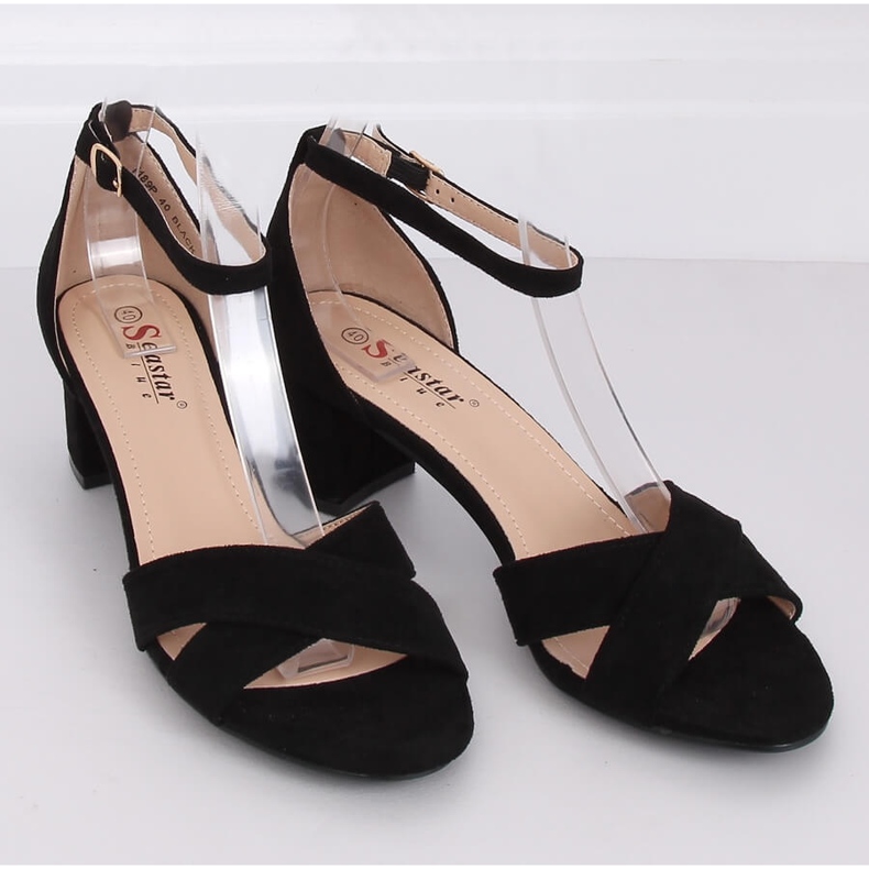 Fekete magas sarkú szandál F189P Fekete 1