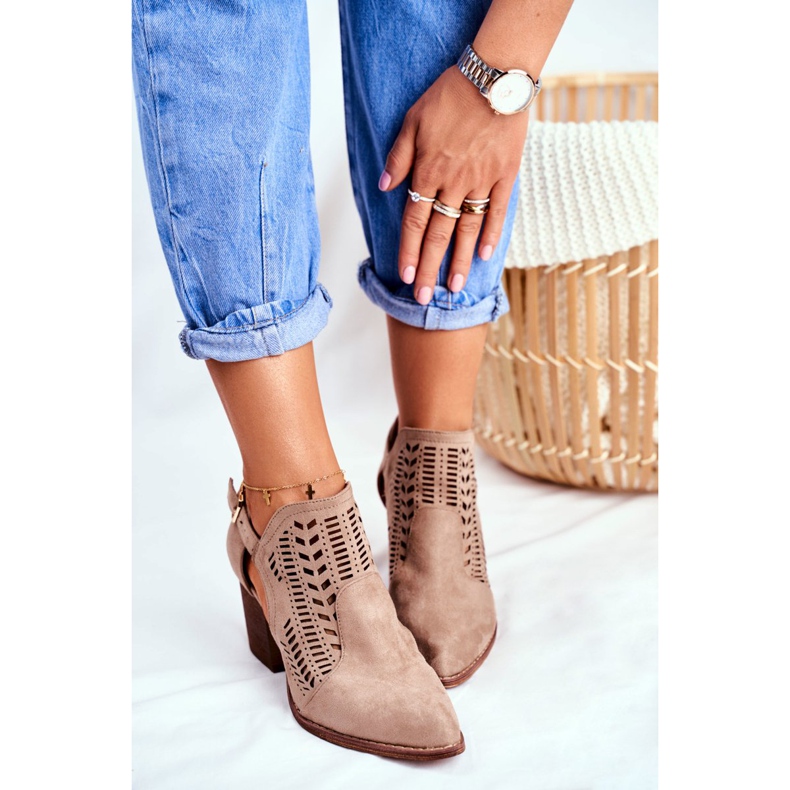 Bellucci Női csizma kivágott tavaszi bézs Velluci-val 2 Bellucci Női csizma kivágott tavaszi bézs Velluci-val 2