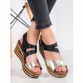 Goodin Divatos szandál tépőzárral fekete sárga 1