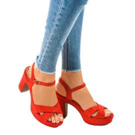 Piros szandál a poszton JC15017 1