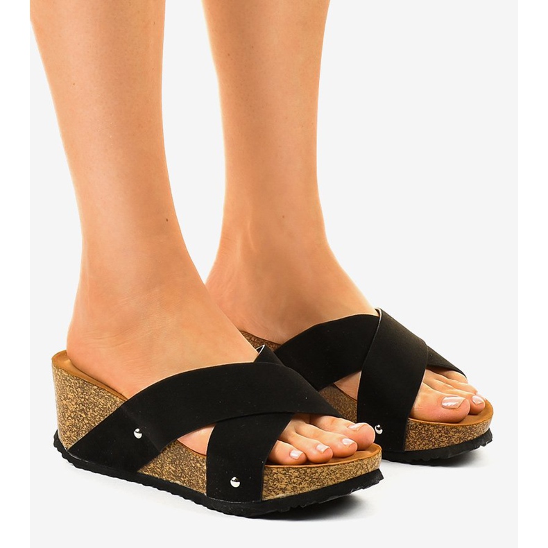 Fekete GU53 papucs az égen 1