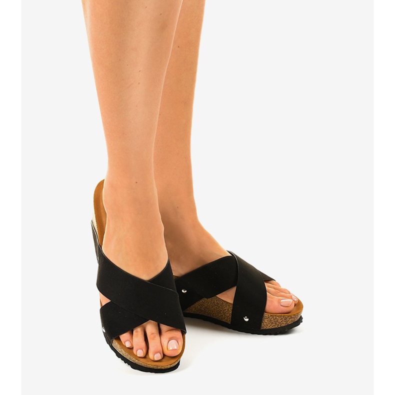 Fekete GU53 papucs az égen 2