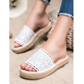 Small Swan Papucs kristályokkal fehér 2