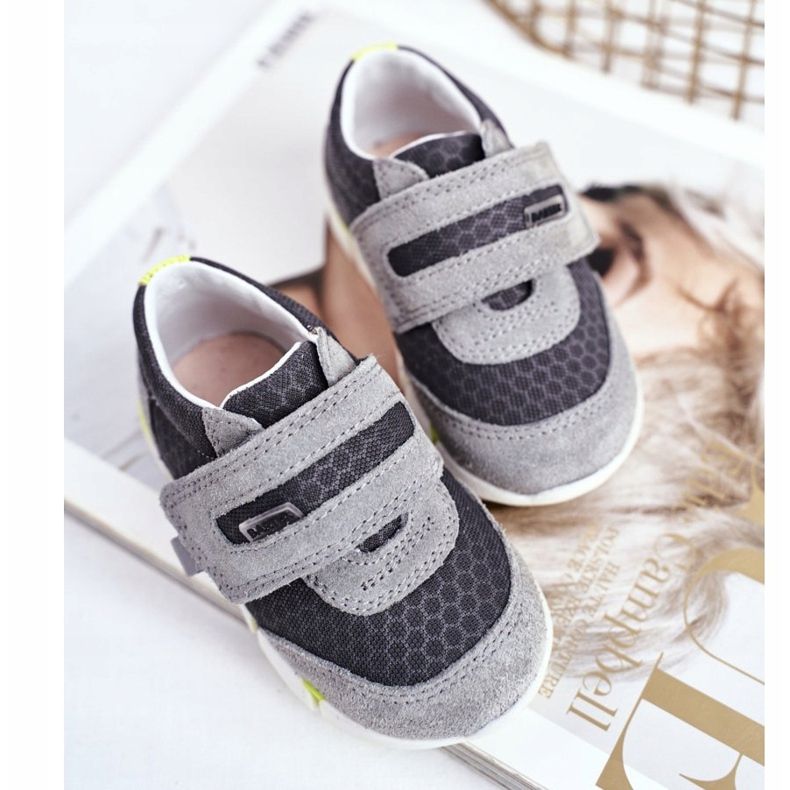 Bartek S.A. Gyermek Brogues fiúknak Grey Bartek T-71949 / SA1 szürke 2 Bartek S.A. Gyermek Brogues fiúknak Grey Bartek T-71949 / SA1 szürke 2