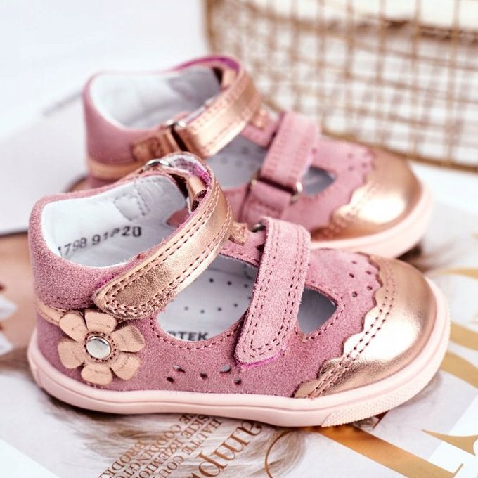 Bartek S.A. Gyermek szandálok lányoknak profilaktikus Bartek T-81798-7 / 91P rózsaszín 2 Bartek S.A. Gyermek szandálok lányoknak profilaktikus Bartek T-81798-7 / 91P rózsaszín 2