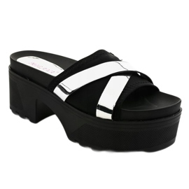 Fekete magas sarkú papucs CL-3A309-43 1