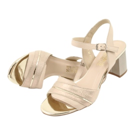 Kényelmes Gamis 3940 bőr szandál bézs aranysárga 4