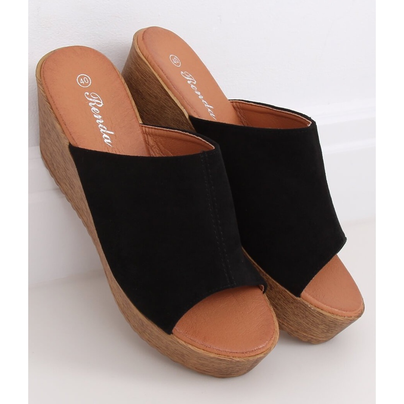 Fekete papucs az éken fekete 10-236 Fekete 1