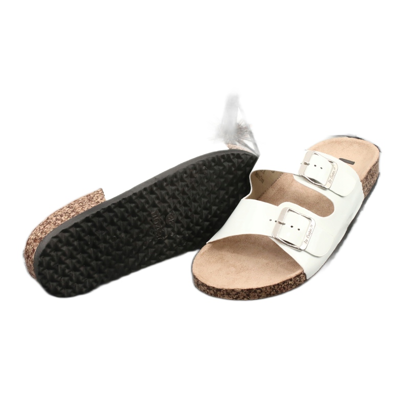 Lakkozott anatómiai fehér papucs Lee Cooper 1043-5 2