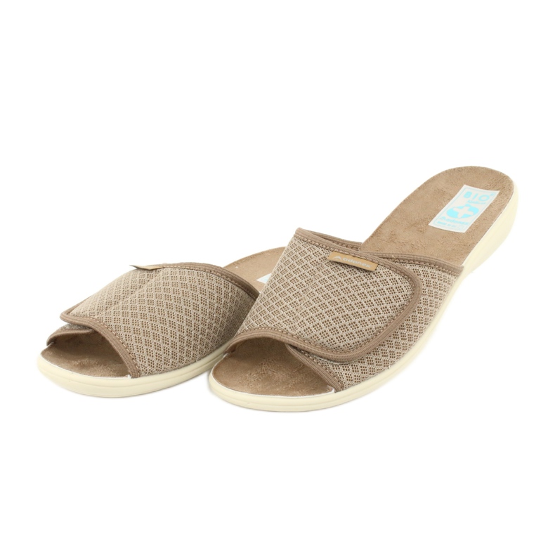 Adanex Bézs színű papucs tépőzárral 24840 2