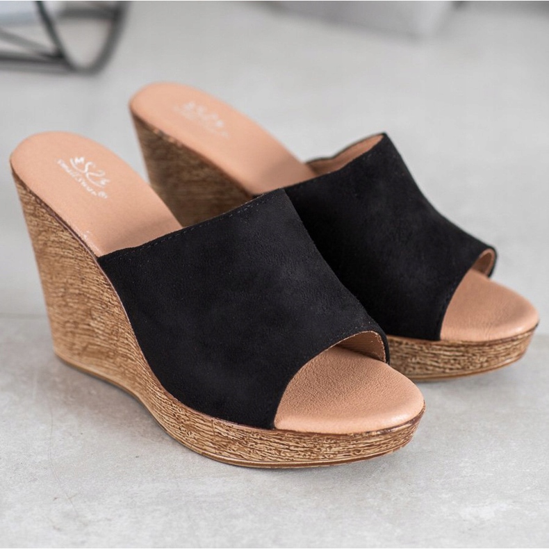 Small Swan Világos velúr papucs fekete 1