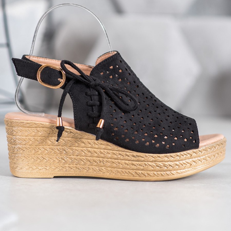 Small Swan Kényelmes áttört szandál fekete 2