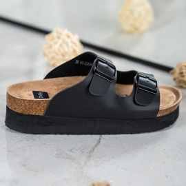 SHELOVET Fekete papucs a platformon 1