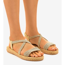 Női bézs színű szandál C602 1