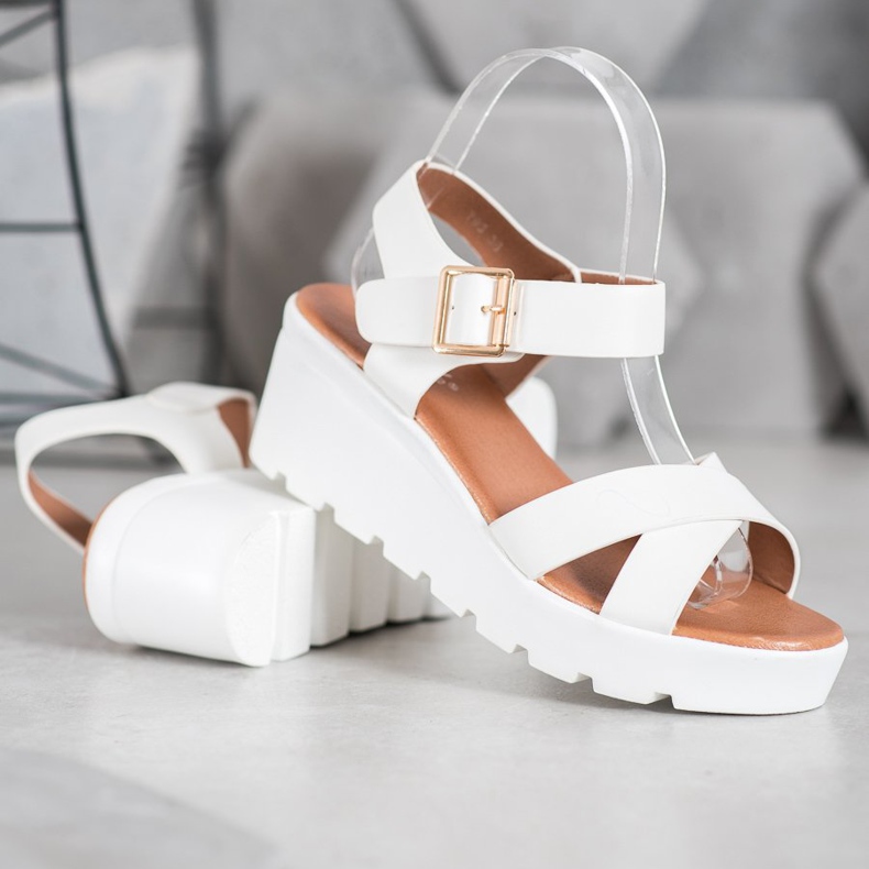 Weide Divatos szandál fehér 1