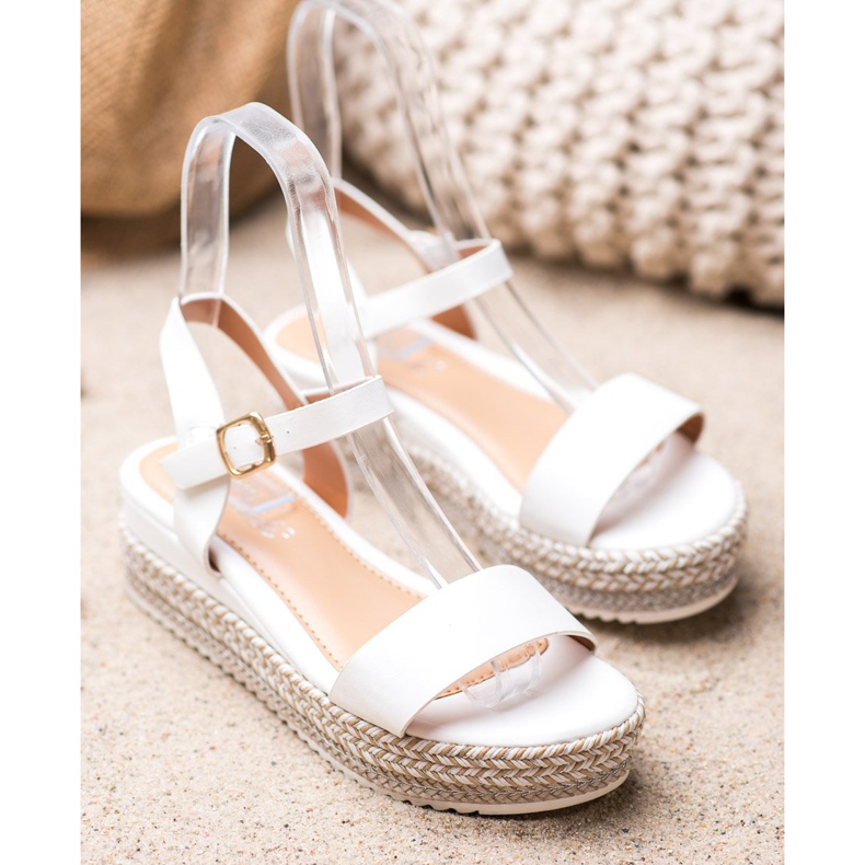 Weide Fehér szandál dekoratív platformmal 2