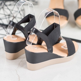 Clowse Könnyű csúszós szandál fekete 1