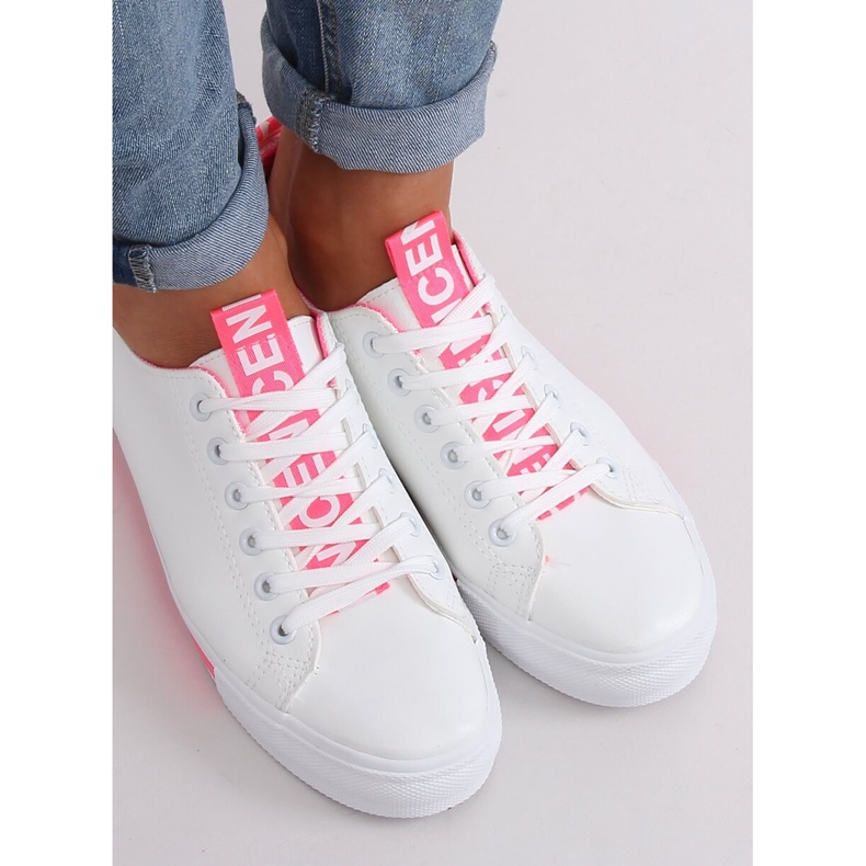Fehér CC-17 Fushia női cipők rózsaszín 1