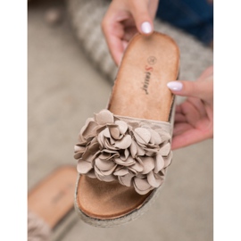 Seastar Divatos bézs papucs 1