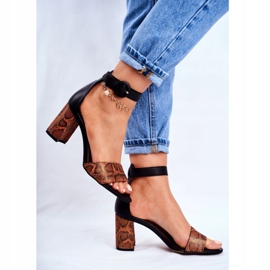 Női szandál Maciejka bőrnarancs hüllő 04235-18 / 00-5 barna fekete narancssárga 1