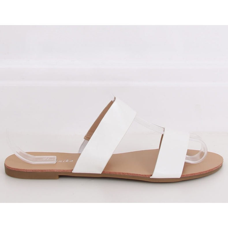 Egyszerű fehér papucs S060074 Fehér 2