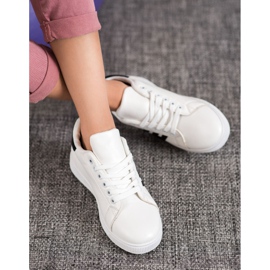 Renda Klasszikus sportcipő fehér 1