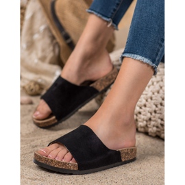 SHELOVET Fekete papucs a platformon 1