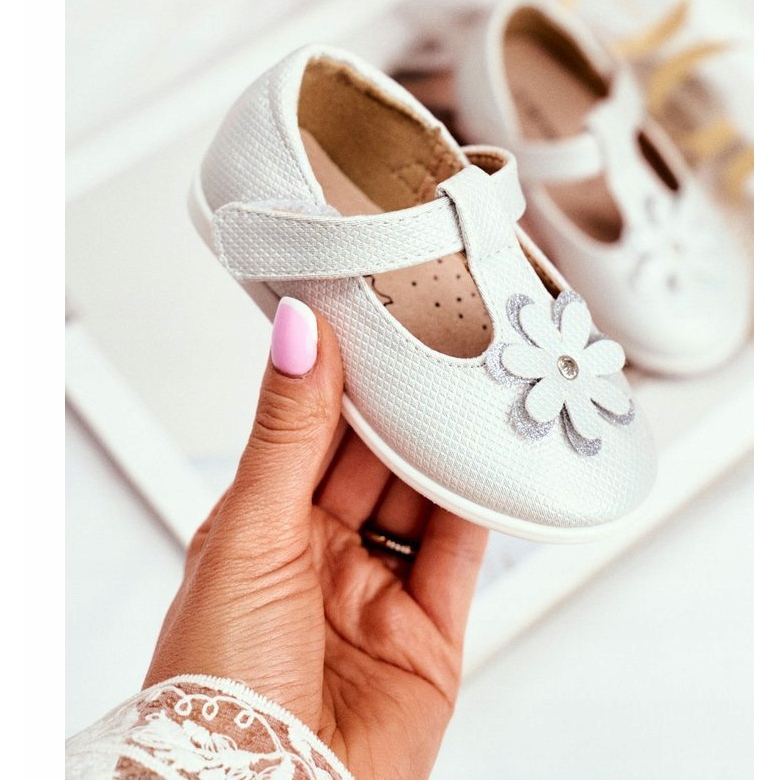 Apawwa Gyermek balerinák tépőzáras virágos ezüst Antrelával szürke 1