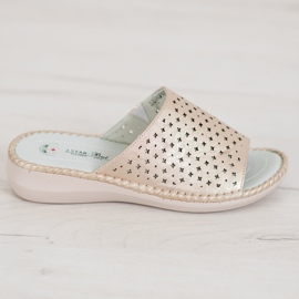 J. Star Könnyű, kényelmes papucs aranysárga 2